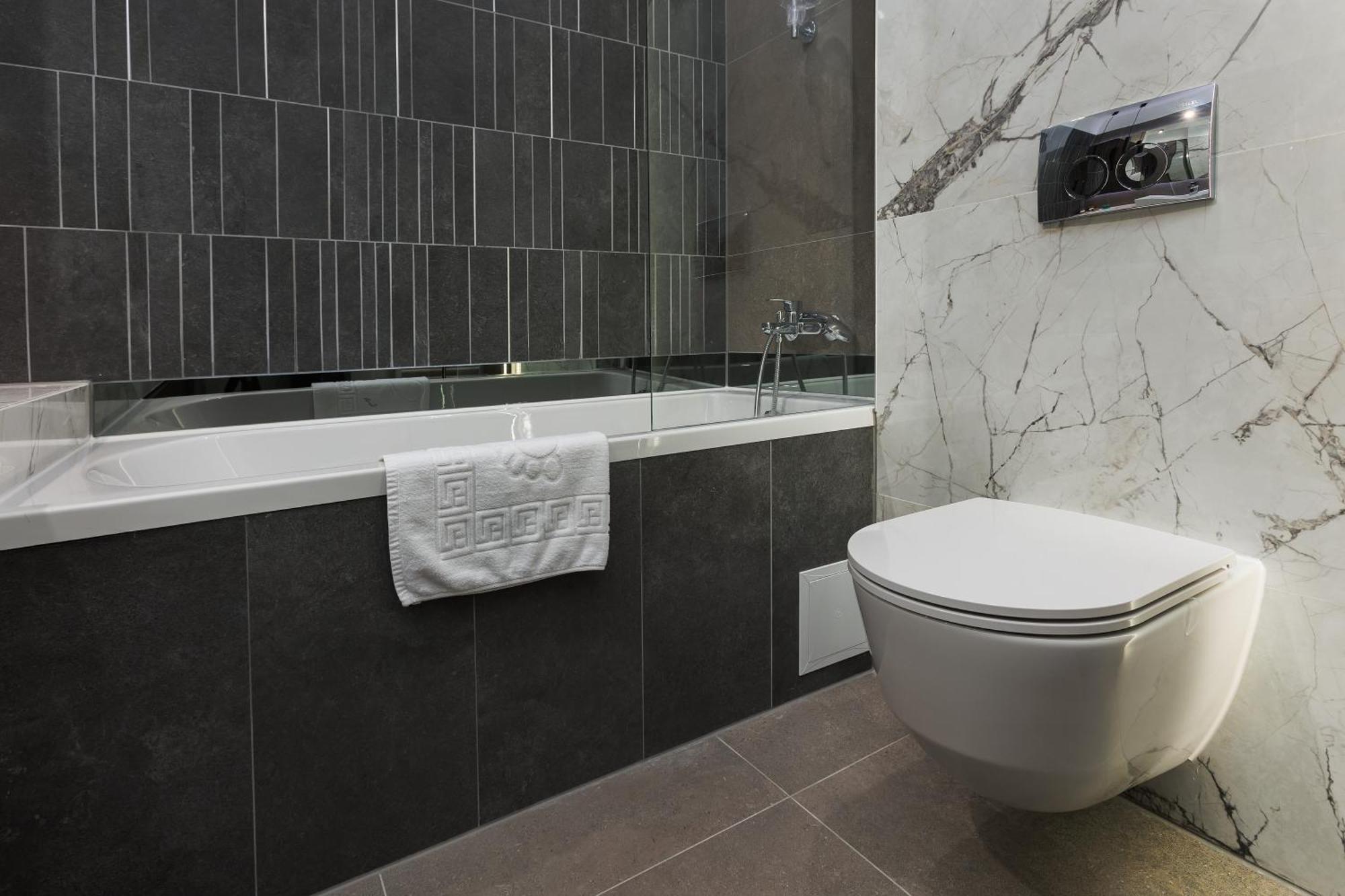 Apartment B&v 55 Qualis 2 - Scenic Mountain Retreat Brasov